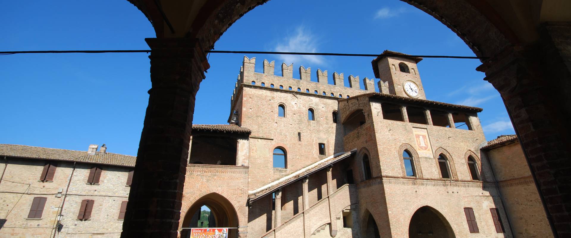 Castell'Arquato-Palazzo del Podestà photo by Massimo Telò